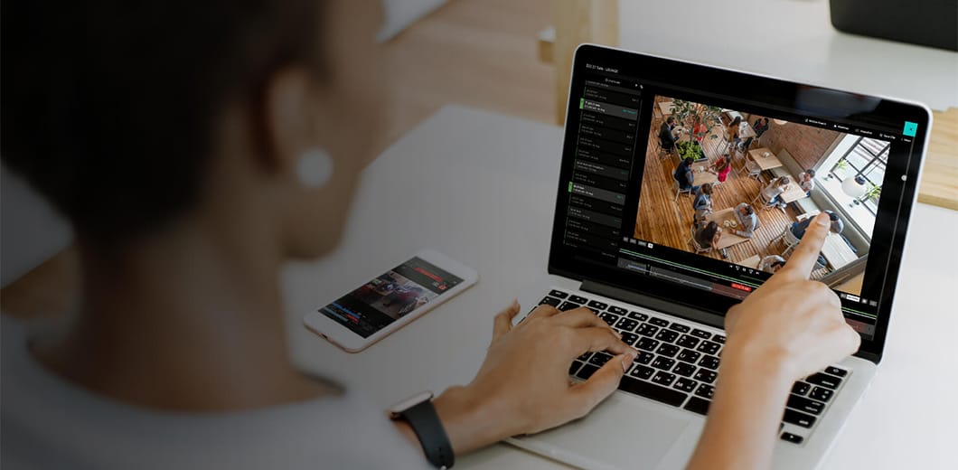 Solink - Laptop and IPhone